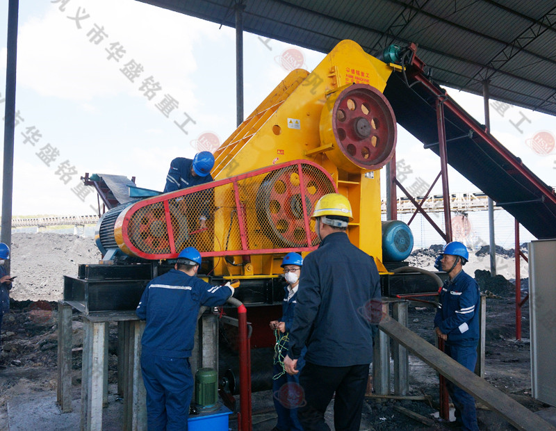 煤矸石雙級(jí)粉碎機(jī)的出料粒度能達(dá)到多少？